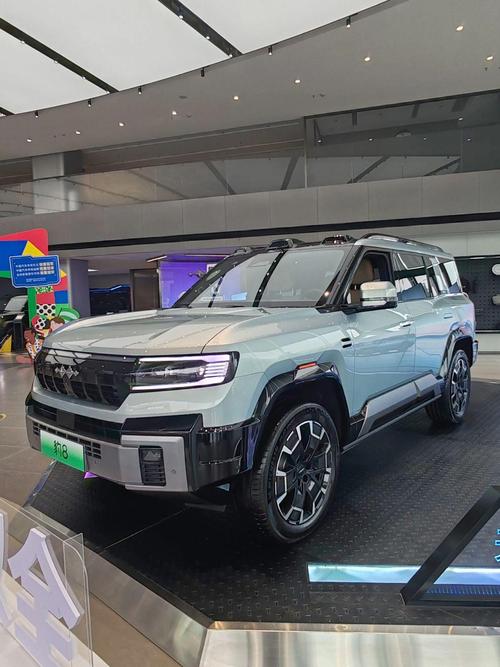 东莞235比亚迪方程豹硬派越野的爆款，英菲尼迪35周年与你共成长